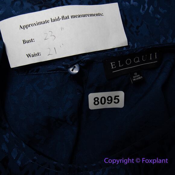 New! Eloquii women Blue Leopard Print Satin Textured Tie Front‎ Dress, size 16 - Picture 12 of 16